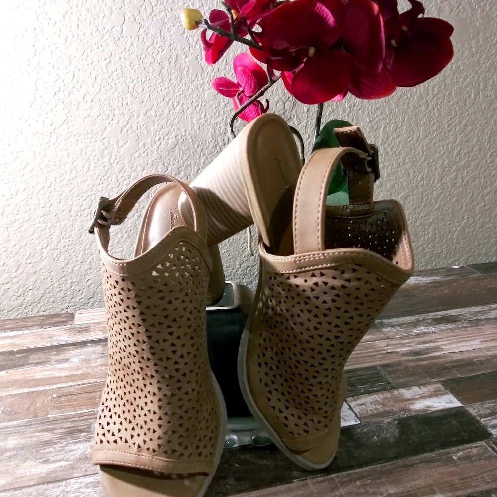 These Beautiful Sling back Heels